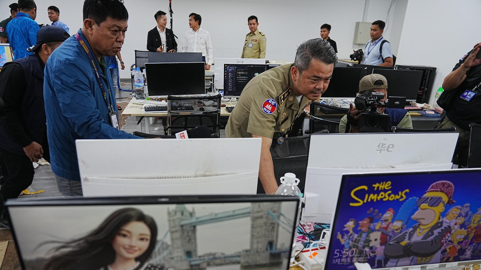 تهدف كمبوديا إلى إغلاق جميع مراكز الاحتيال عبر الإنترنت هناك بحلول نهاية أبريل