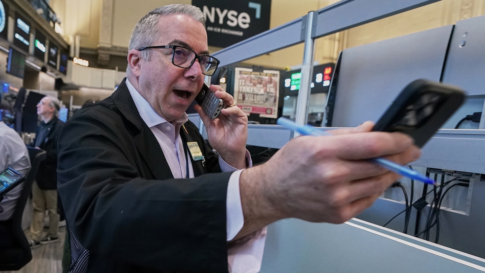 AI stock slump raises question if investors are taking profits or getting  nervous