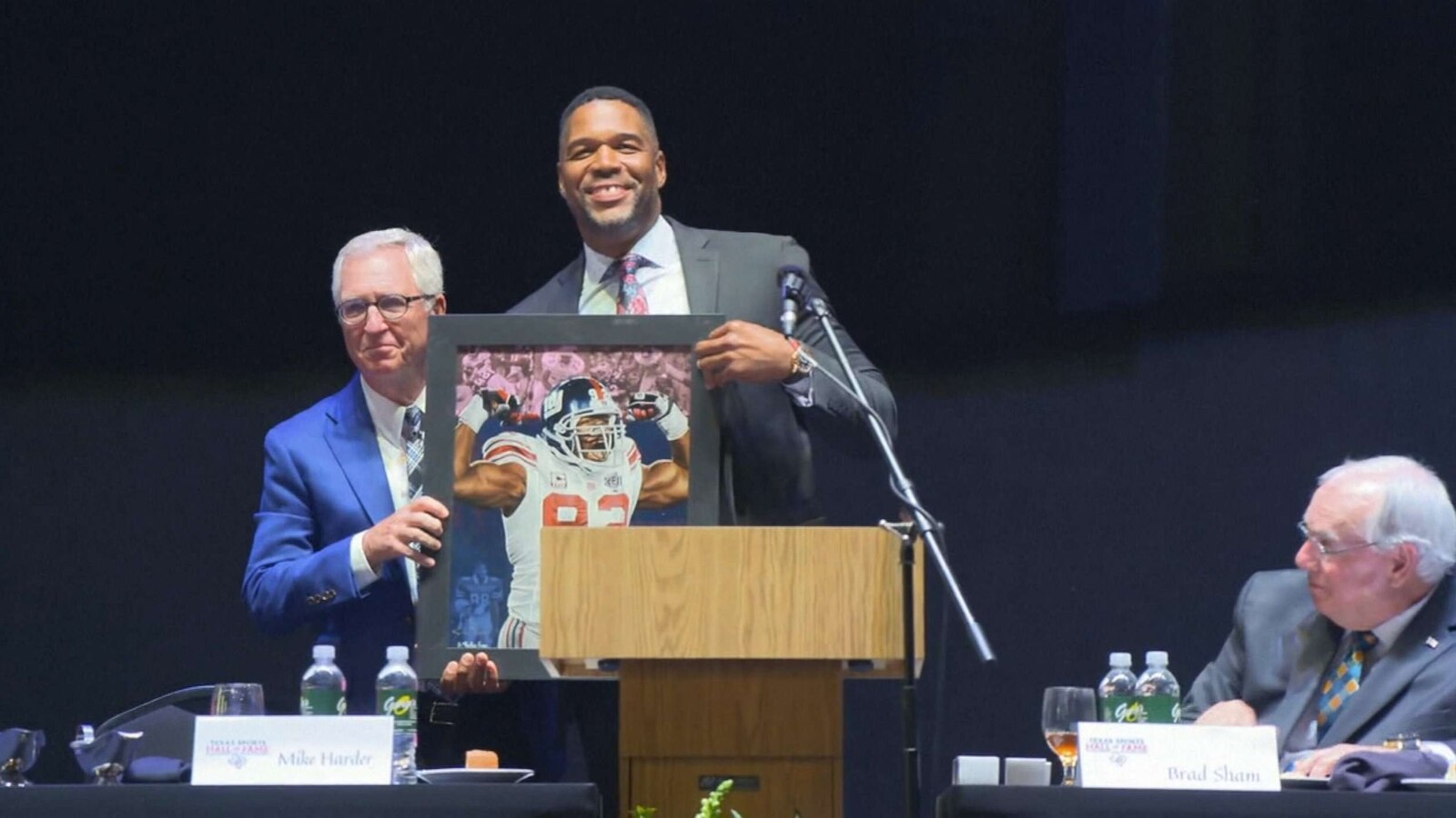 Michael Strahan inducted into Texas Sports Hall of Fame ABC News