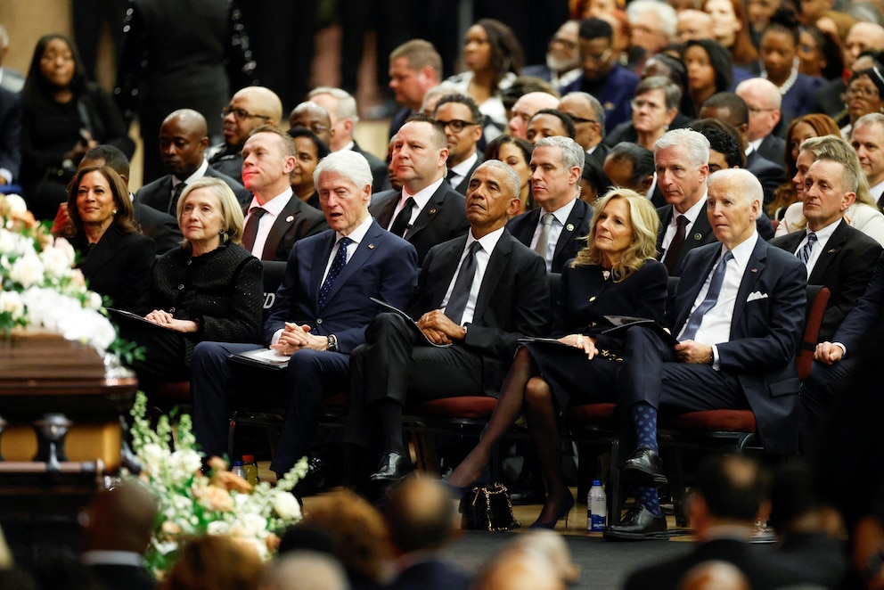 PHOTO: Former VP Kamala Harris, former Sec. of State Hillary Clinton, former President Bill Clinton, former President Barack Obama, Jill Biden and former President Joe Biden attend a service for Reverend Jesse Jackson in Chicago, March 6, 2026. 