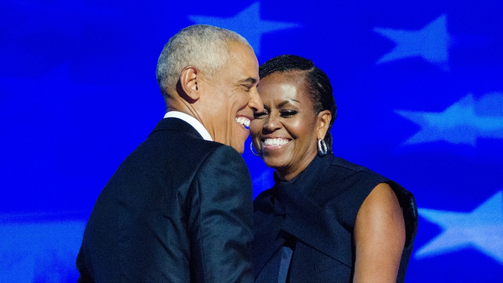 Barack, Michelle Obama address divorce rumors in 1st joint comments