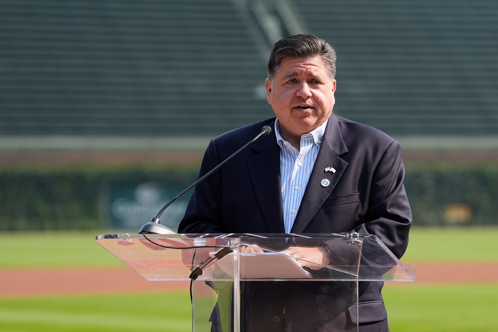 PHOTO: JB Pritzker Baltimore Orioles v Chicago Cubs