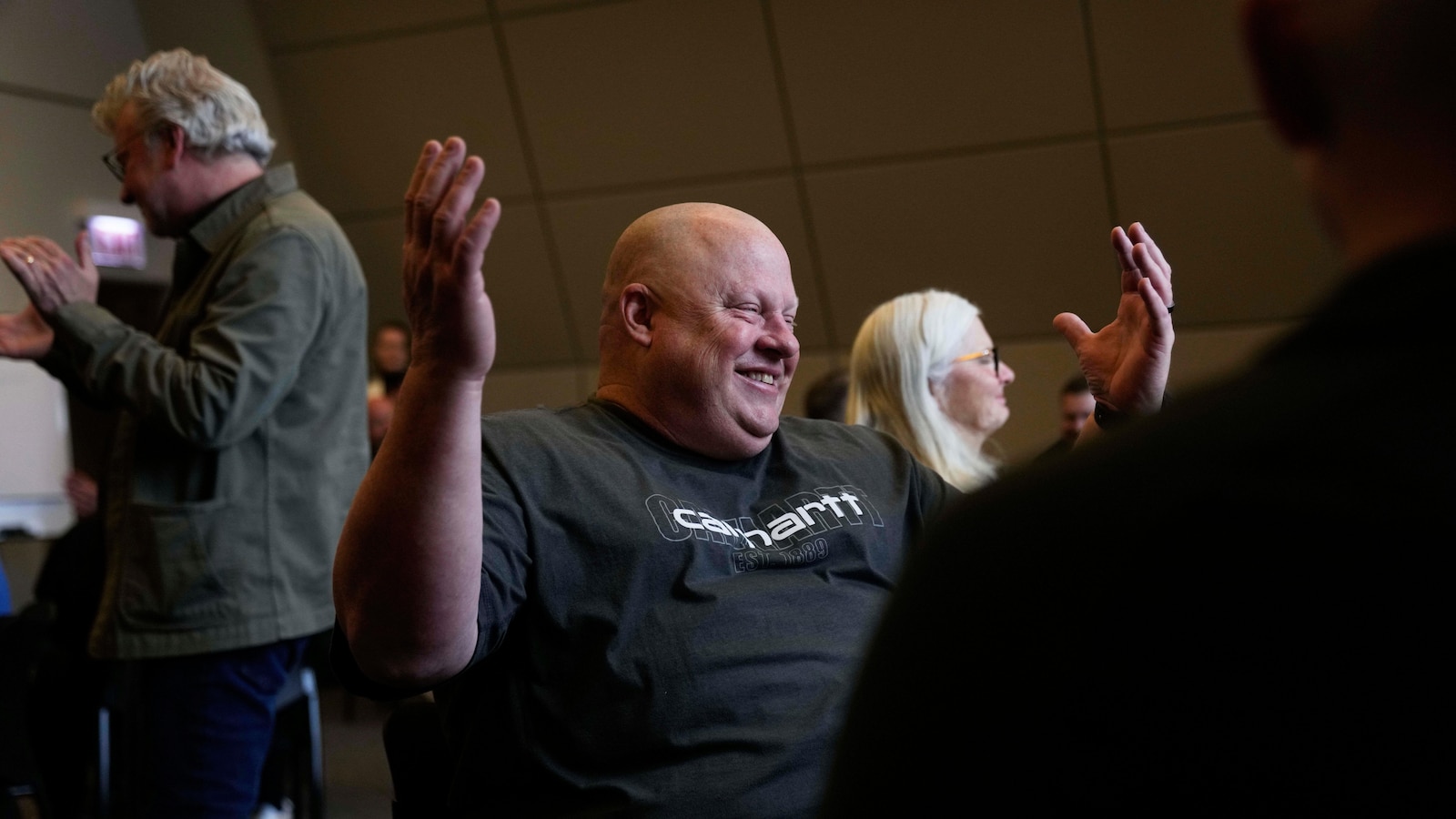 Comedy and crime fighting join forces for police learning leadership skills