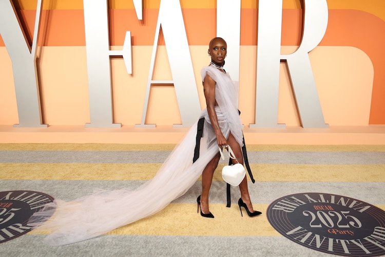 Oscar nominee Cynthia Erivo stuns in tulle gown at Vanity Fair after party  - ABC News