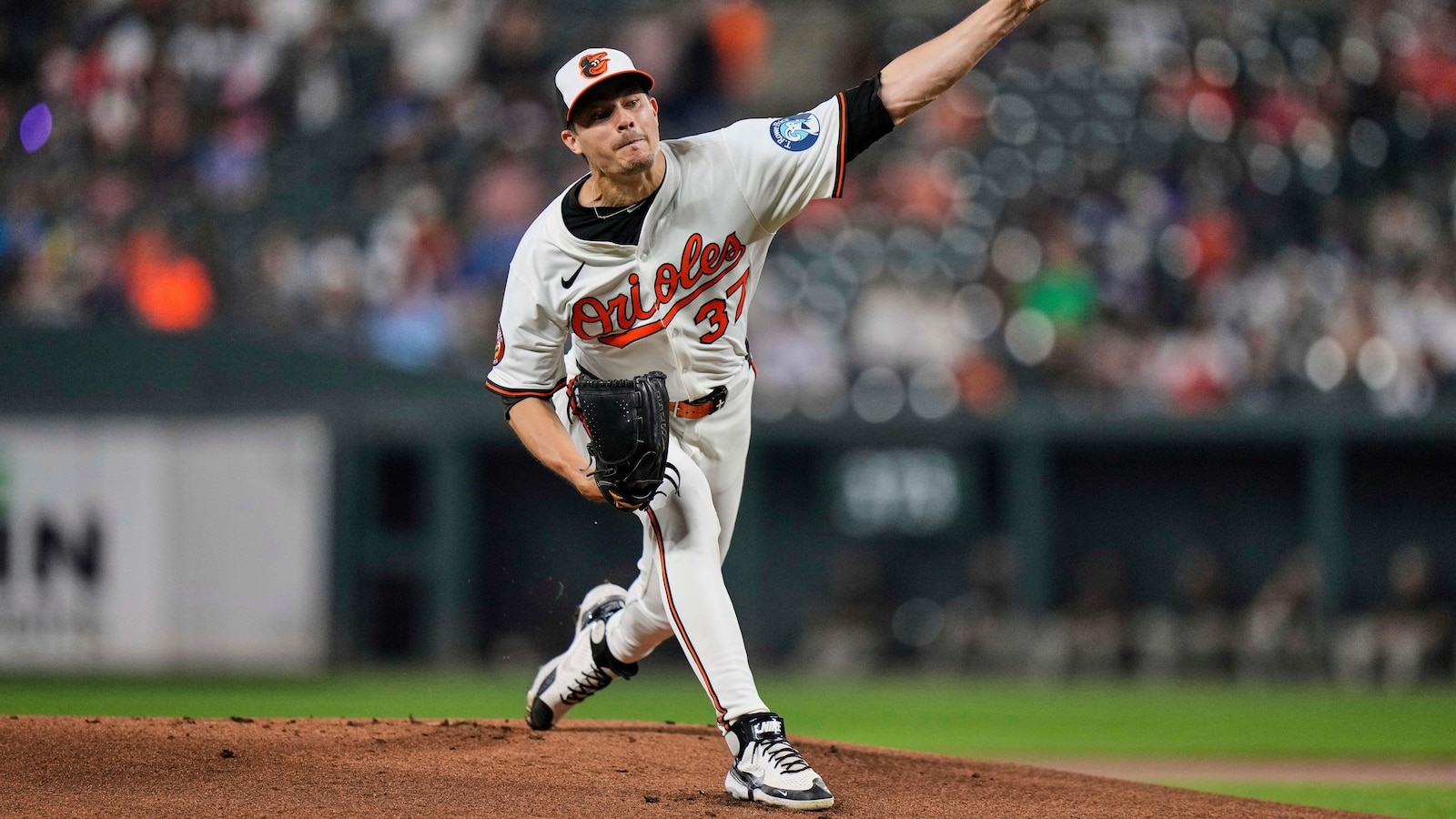 Twins' Woods Richardson Fans 11, Shuts Out Yankees 7-0