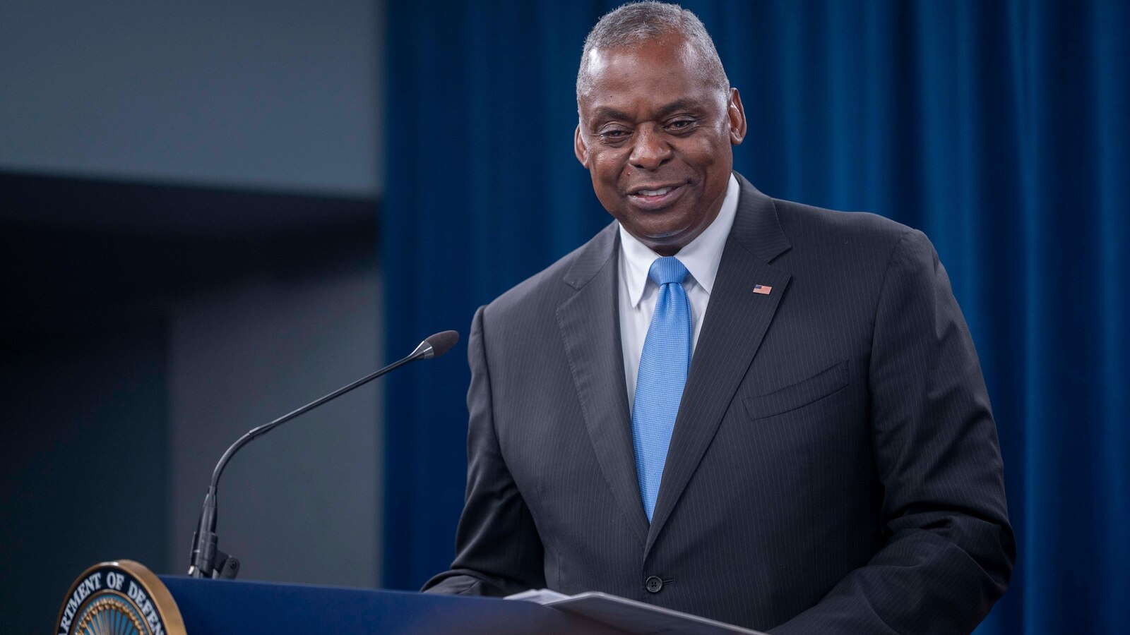  US to boost military presence in Mideast, sending fighter jet squadron and keeping carrier in region