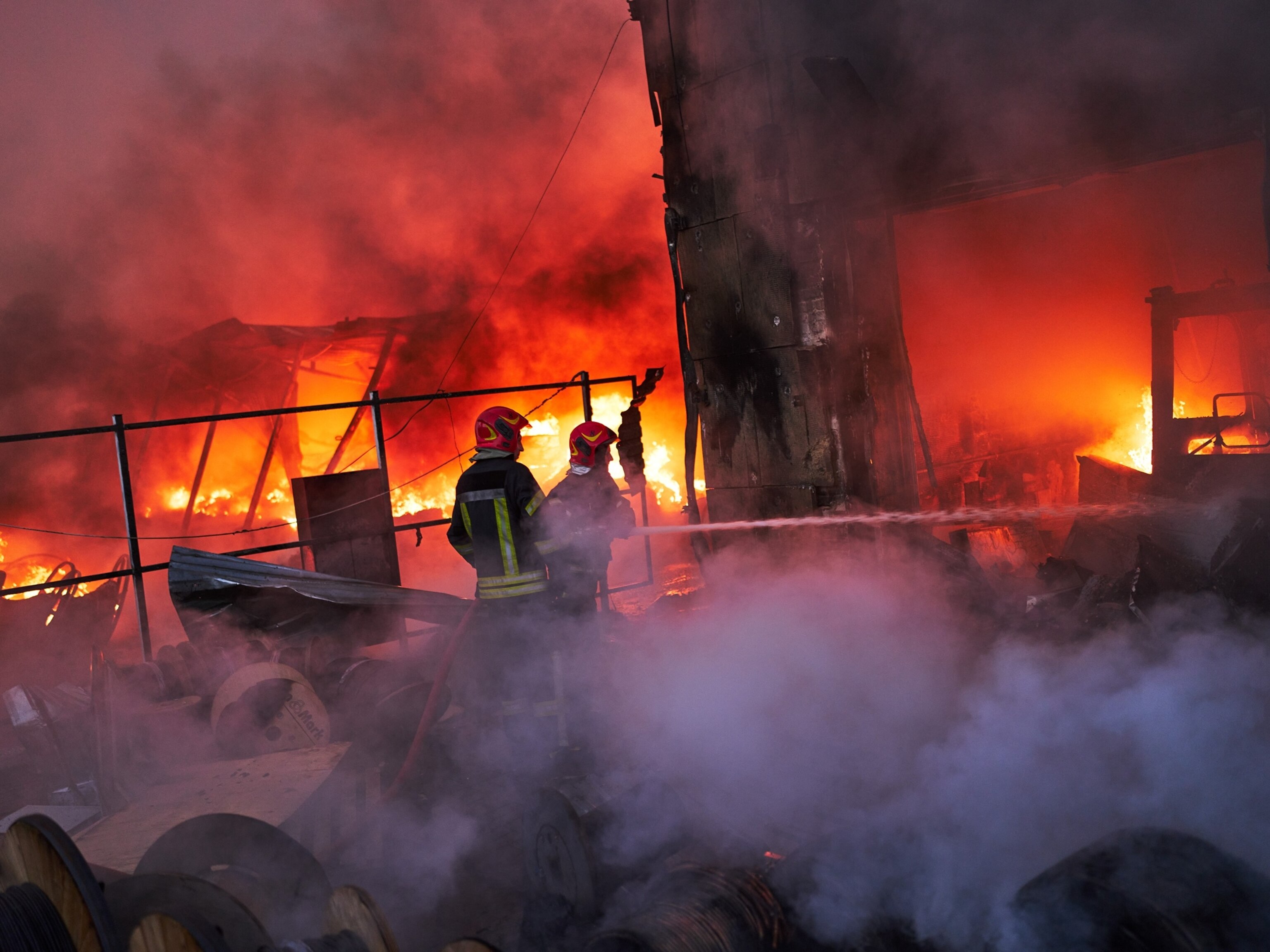 Complex' Russian attacks kill 5 in Kyiv after US peace talks visit