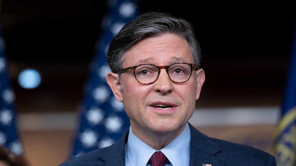 As shutdown becomes 2nd longest ever, Johnson hints at changes to GOP's  strategy - Good Morning America