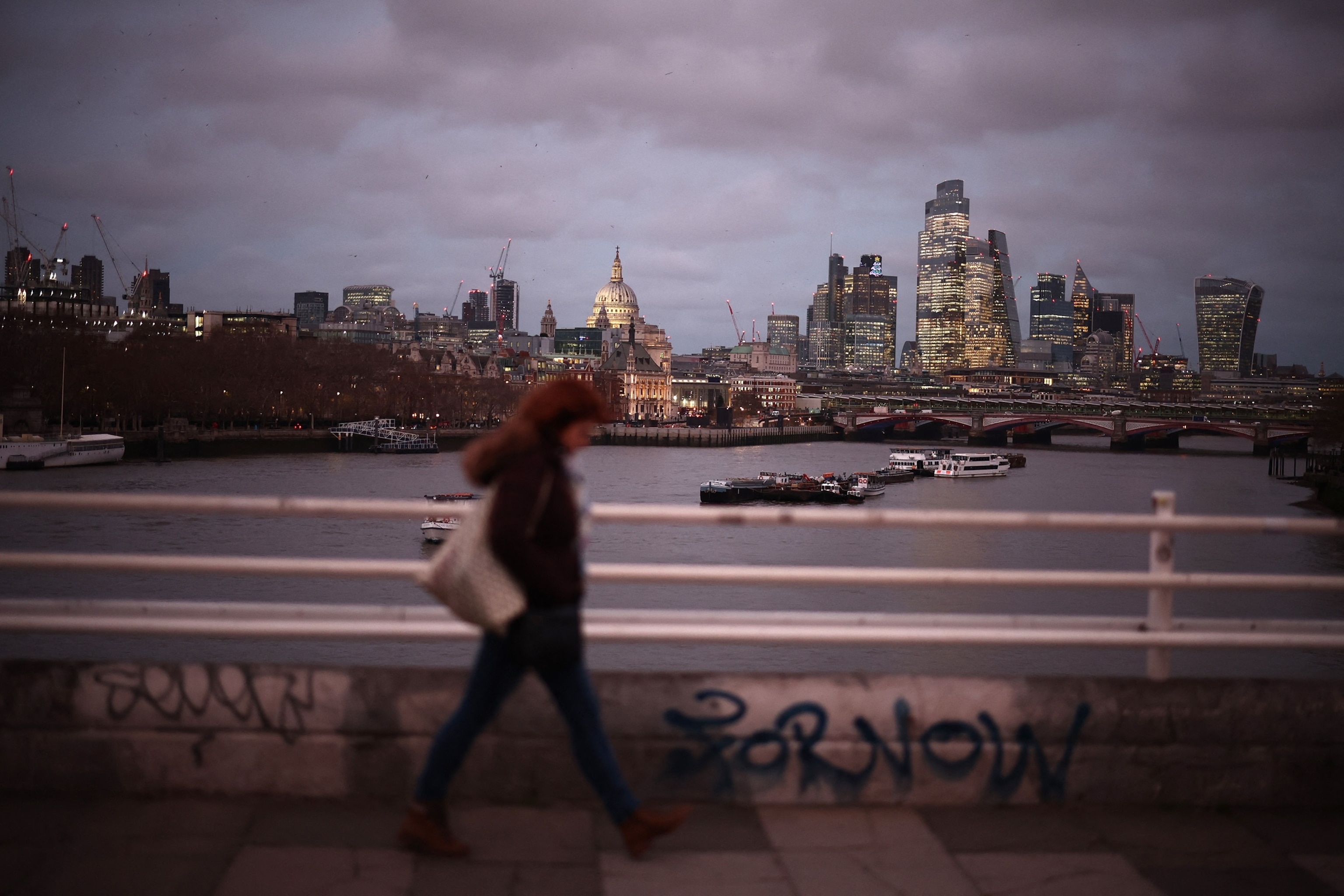 Another Water: The  Thames, for　sa2 London River Thames water fix - Scenery Enhancements for MSFS