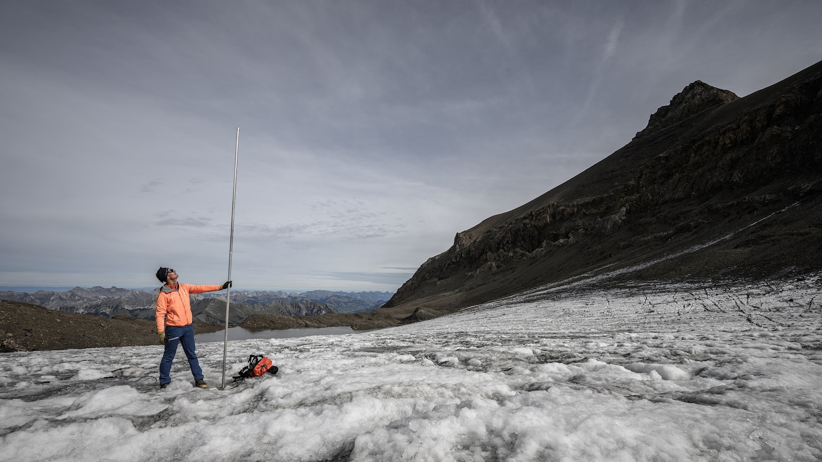 Glaciers in Switzerland experienced "extraordinary" ice loss in 2026, losing 5.5% of their total volume in a single year due to warmer temperatures and lower snowfall rates, a recent report found.