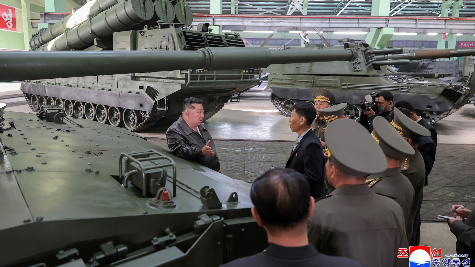 North Korea Announces 2026 Deployment of New 155mm Self-Propelled Howitzers and Naval Destroyer