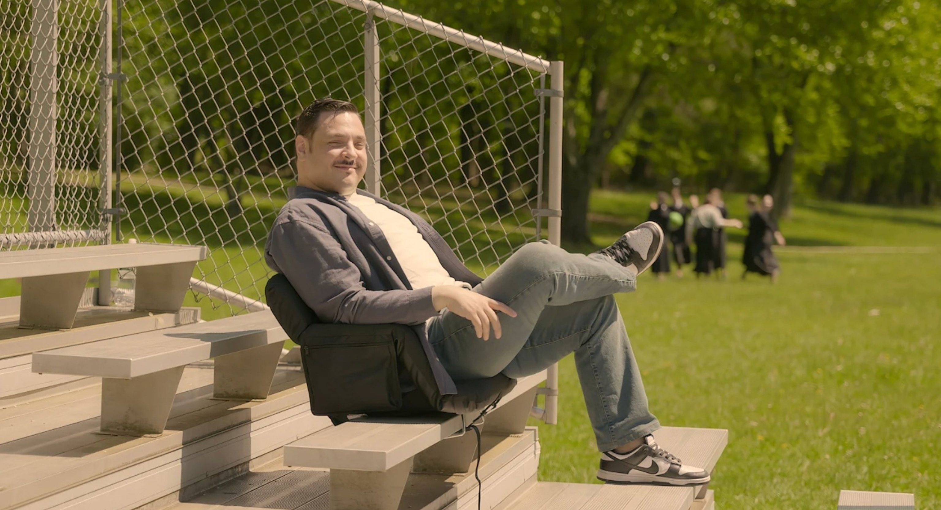 Alpcour: Reclining Stadium Seats