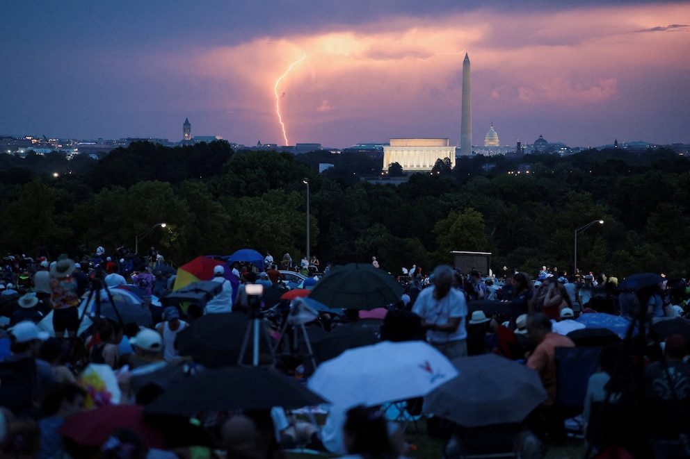 PHOTO: Lightning flashes near the National Mall, as thunderstorms in the area affect Fourth of July celebrations marking the 250th anniversary of U.S. independence