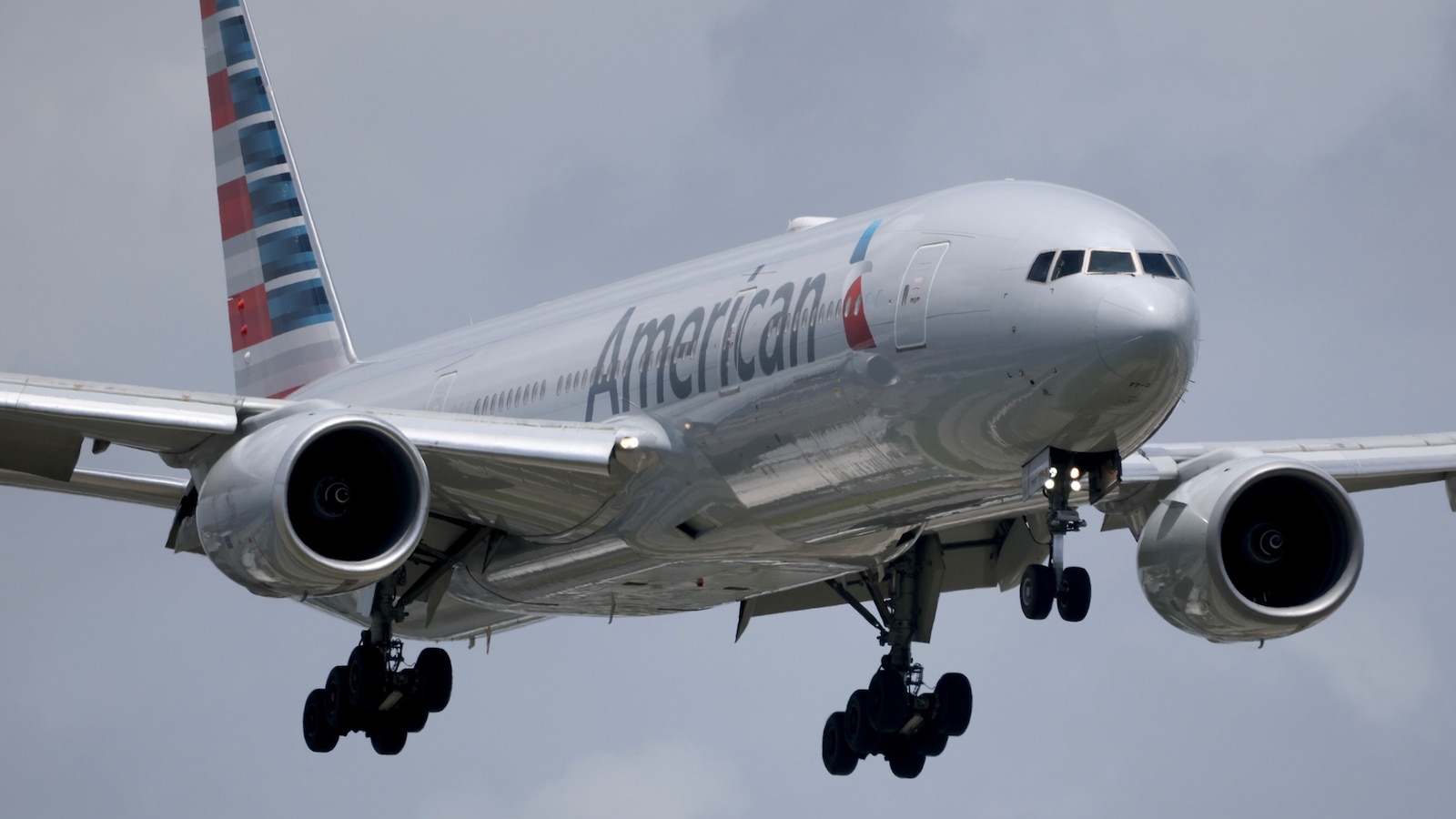American Airlines Flight Evacuated After Aborted Denver Takeoff; Fire Reported