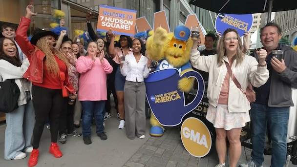 Lara Spencer and Sam Champion take the scenic route via a double decker bus to “Good Morning America’s” state-of-the-art new studio in Hudson Square.