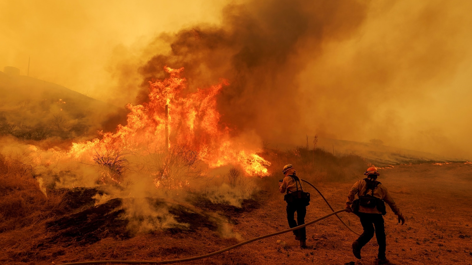 Canyon Fire Scorches Nearly 5,000 Acres, Evacuations, Emergency Declared Los Angeles, Ventura