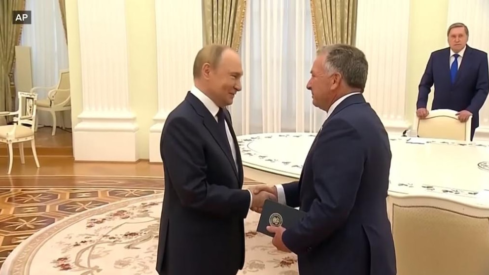 Trump envoy Witkoff meets Putin in Moscow ahead of Ukraine ceasefire deadline Trump envoy Witkoff meets Putin in Moscow ahead of Ukraine ceasefire deadline