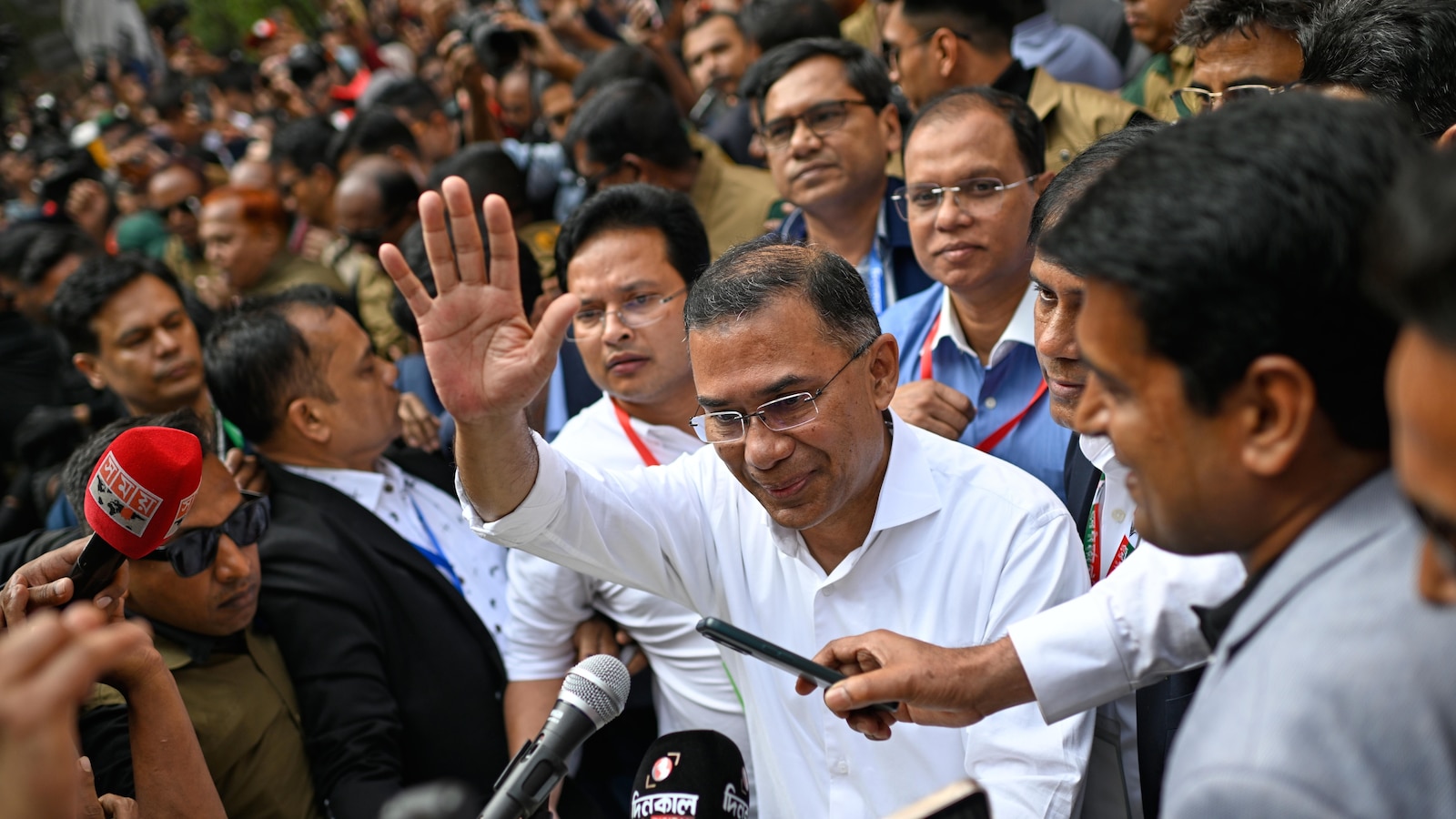 Националистическата партия на Бангладеш твърди че е спечелила първите избори