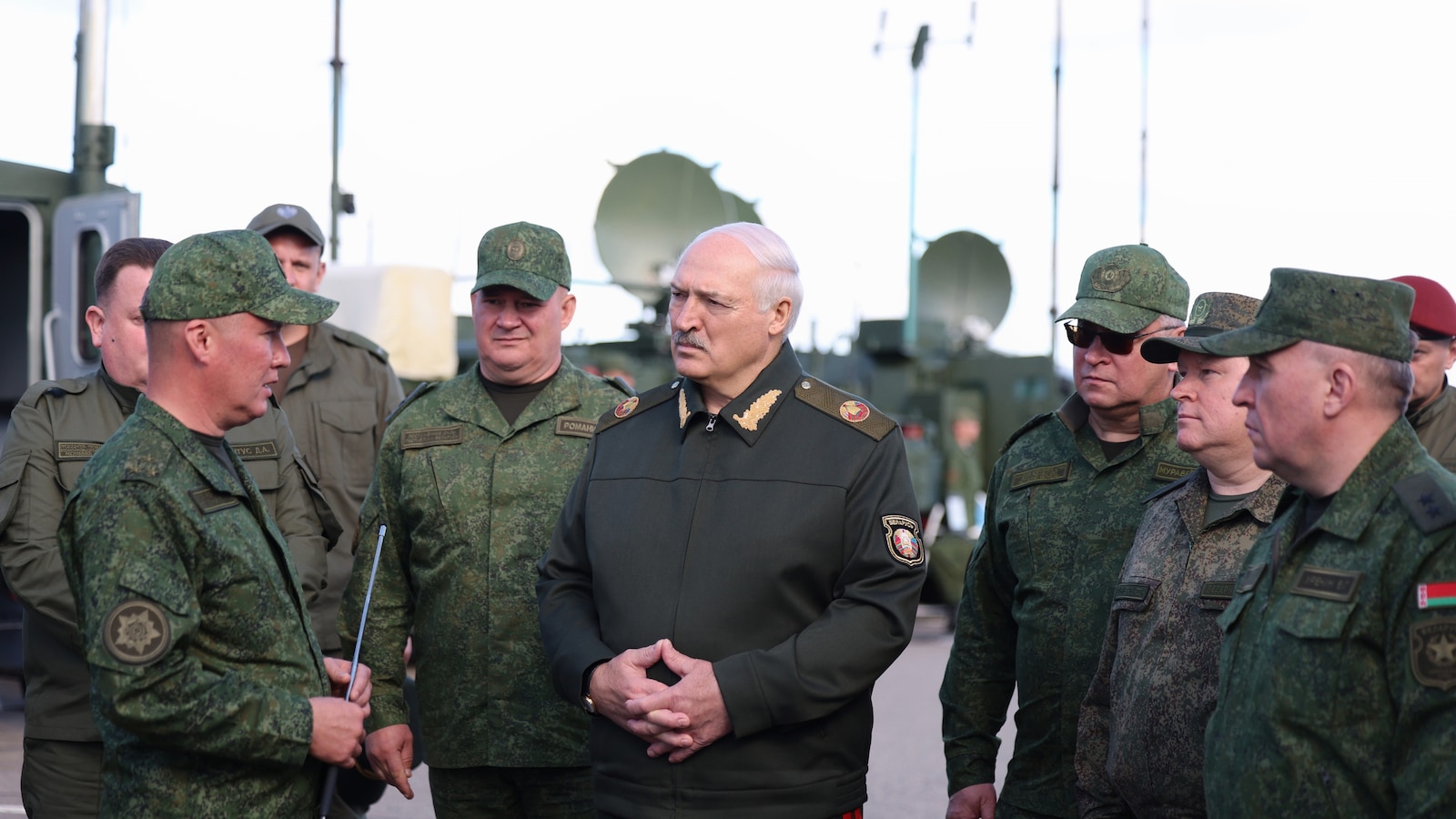 Беларус освобождава 25 затворници в замяна на премахването на някои санкции от страна на САЩ, казва пратеникът