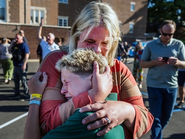 Minneapolis shooting: 8-year-old and 10-year-old killed, 17 others hurt at  Catholic school - ABC News