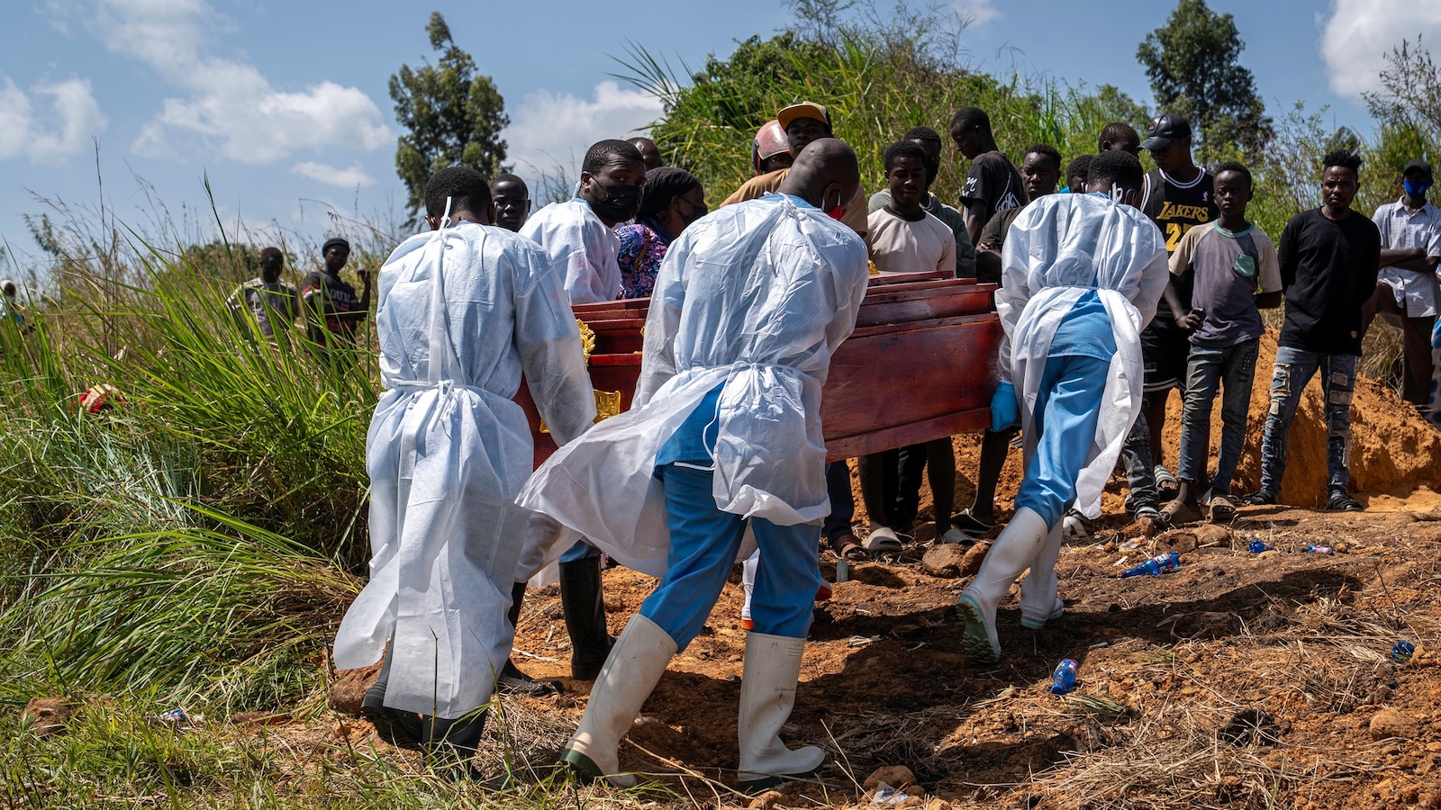 CDC asks staff to volunteer to help with Ebola screenings at airports amid DRC outbreak