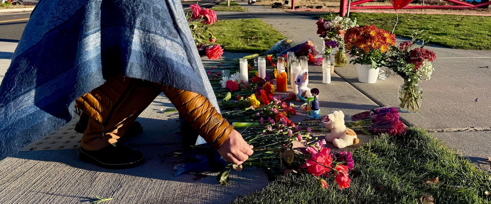  As an Oregon community mourns 4 killed in school shooting, 2 wounded survivors remain hospitalized
