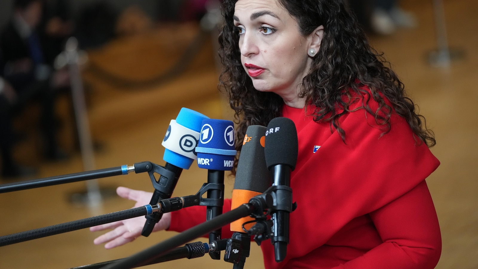 يتجه رئيس كوسوفو إلى حل البرلمان لإجراء انتخابات مبكرة فيما تغرق البلاد في أزمة جديدة