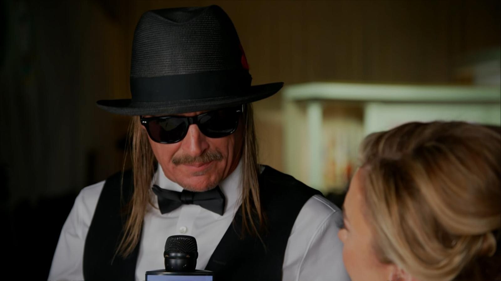 Kid Rock calls Trump 'American badass'