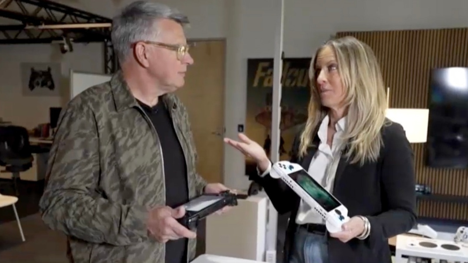 'GMA' gets a look at new Xbox handheld devices