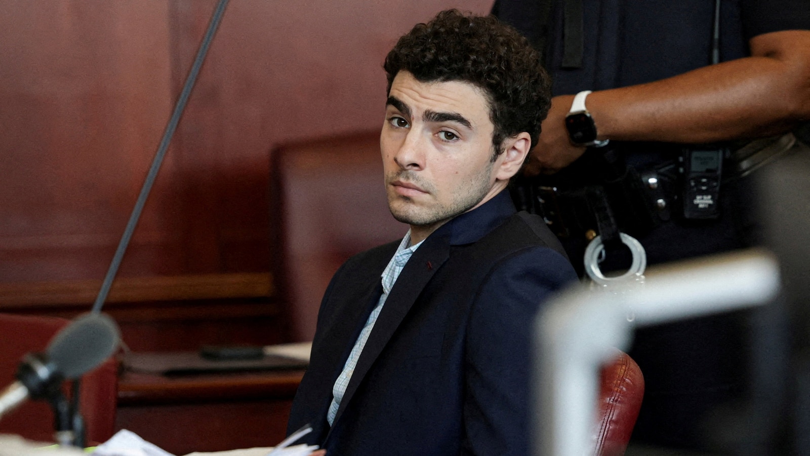 Mangione prosecutors prepared to lobby for stiff sentence if he pleads guilty