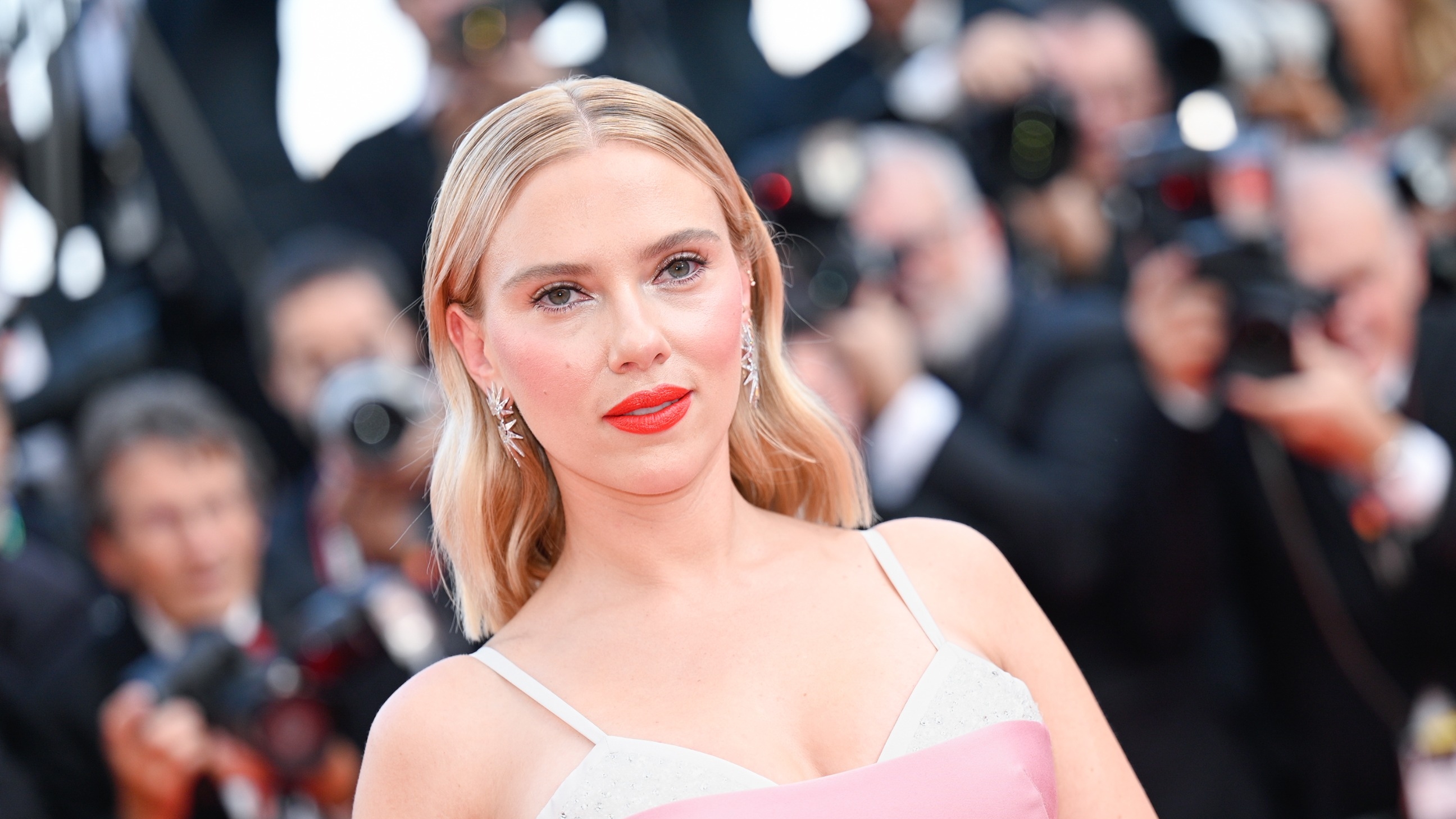 Scarlett Johansson Talks Having the Best Skin Of Her Entire Life And Scarlett Johansson Talks Having the Best Skin Of Her Entire Life And