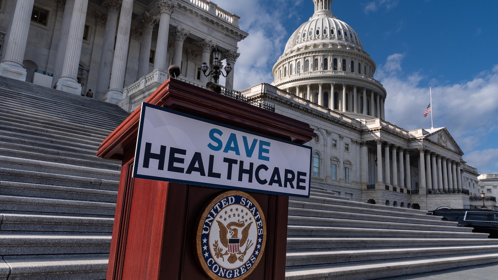 ما الذي يقلل منه مشتركو ACA لتغطية تكاليف الرعاية الصحية، وفقًا لاستطلاع جديد