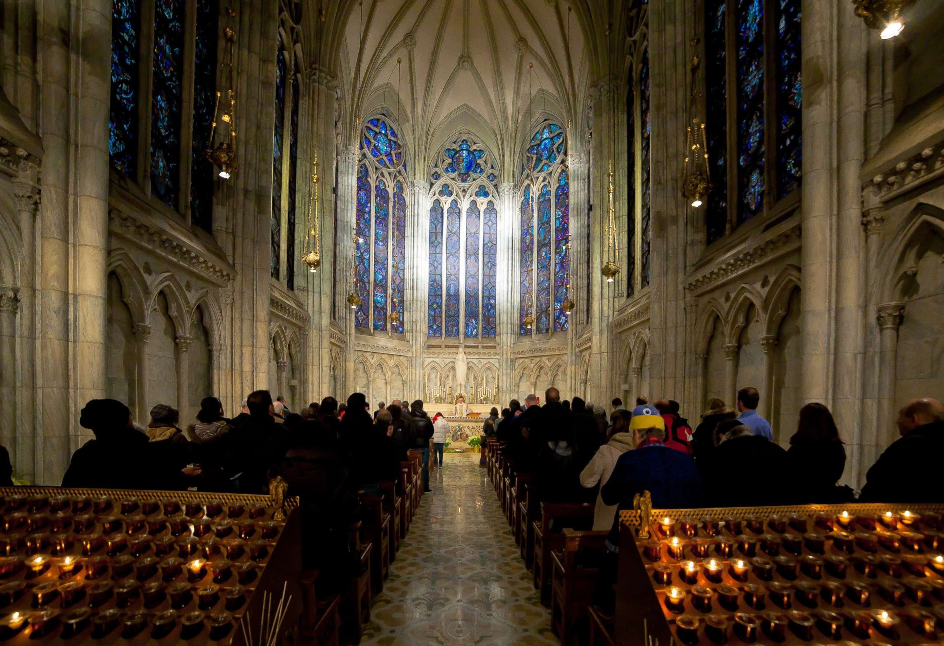 PHOTO: In this undated file photo, Catholic worshipers attending the New Year's Eve Mass in New York's Saint Patrick's Cathedral.