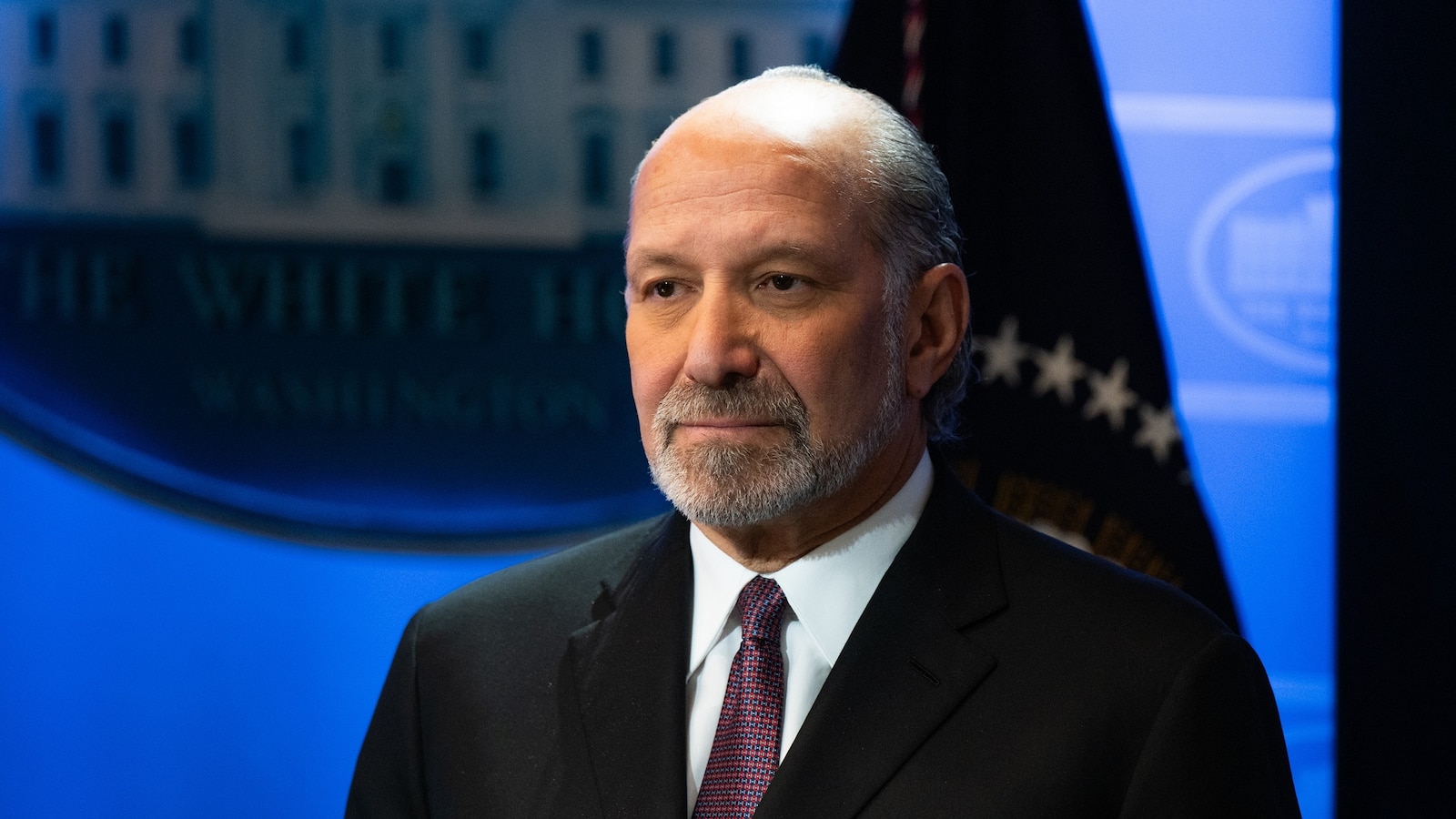 Howard Lutnick to ‘appear voluntarily’ before House panel probing Epstein, chairman says