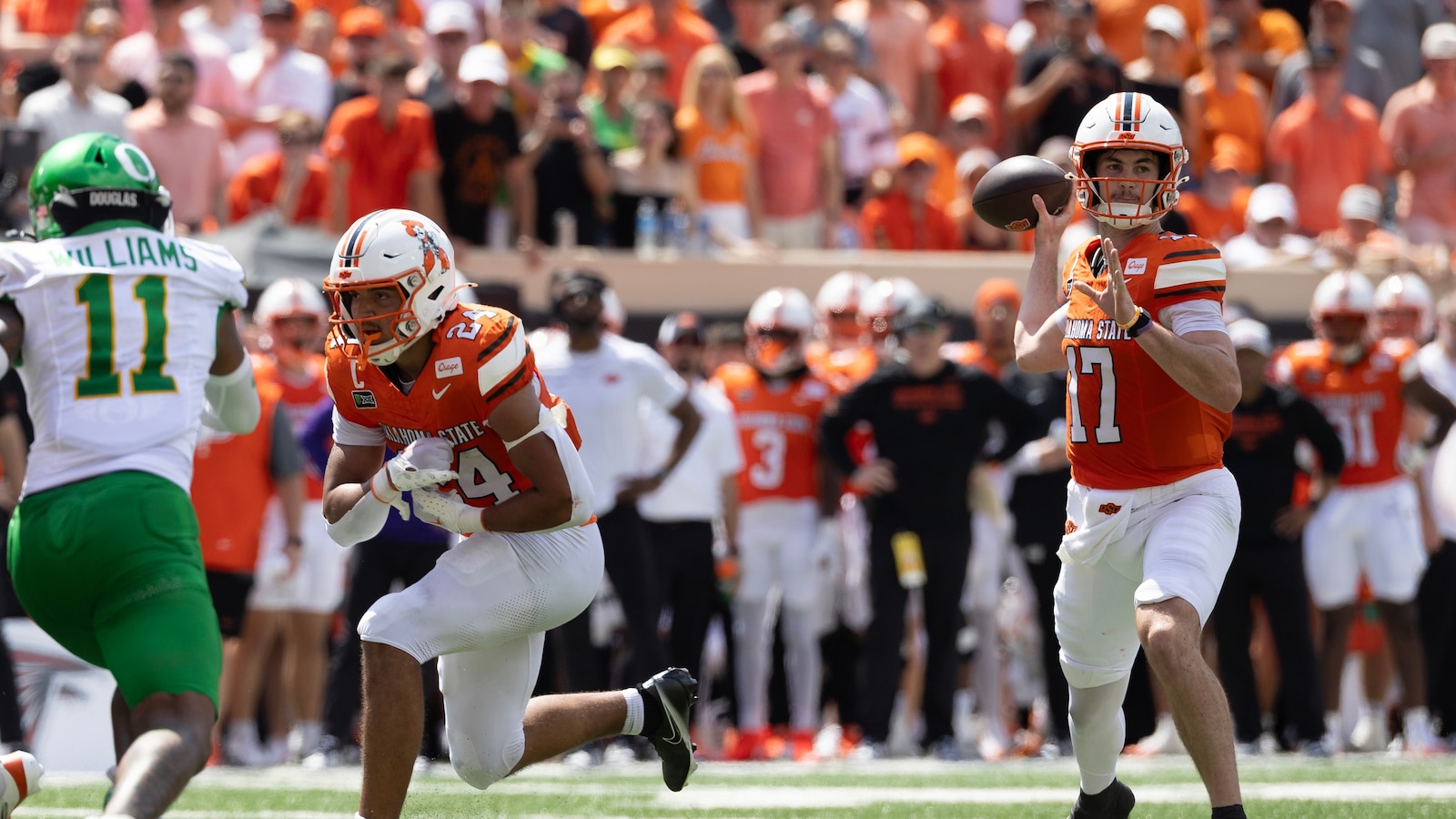 Oklahoma State stuns No. 6 Oregon 39-31, ending 21-game skid against FBS opponents