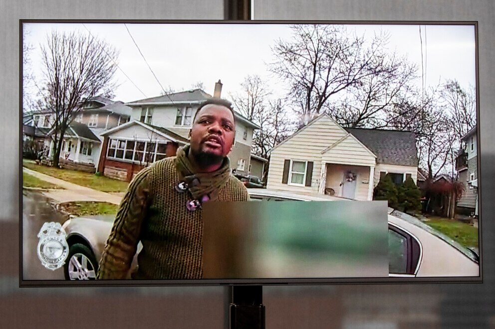 PHOTO: Police Shooting Michigan