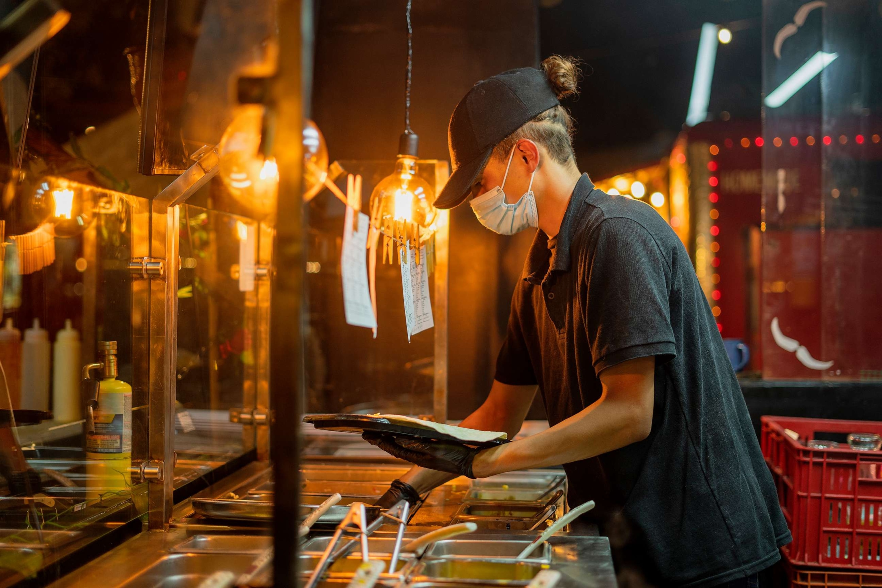 PHOTO: A man works at at fast-food restaurant in an undated stock photo.