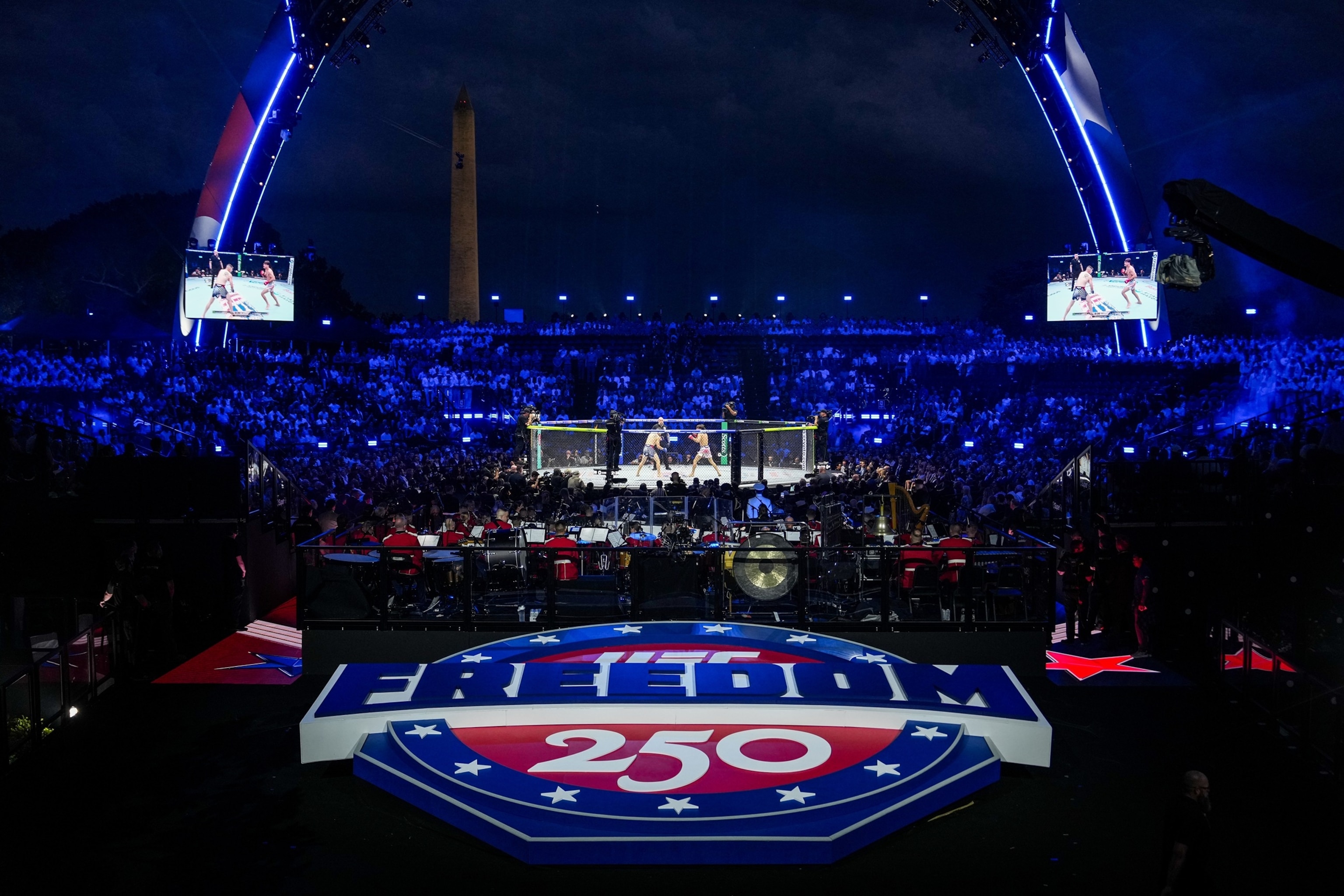 PHOTO: UFC Freedom 250 Trump