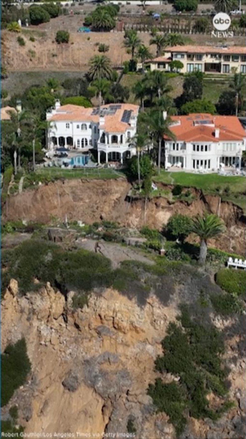 NextImg:Video Landslide wipes out backyards of California homes