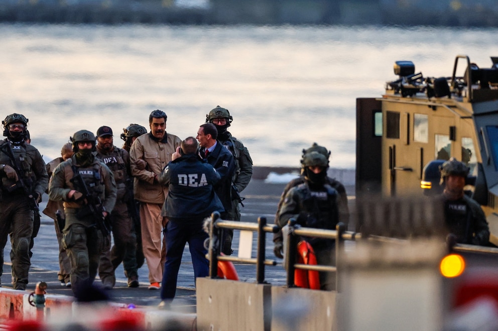 PHOTO: Venezuelan President Nicolas Maduro arrives at the Downtown Manhattan Heliport, January 5, 2026.