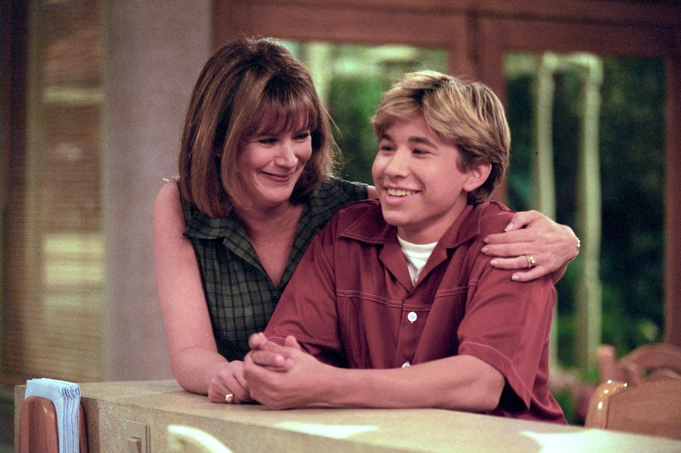 PHOTO: Patricia Richardson and Jonathan Taylor Thomas appear in a scene from "Home Improveme