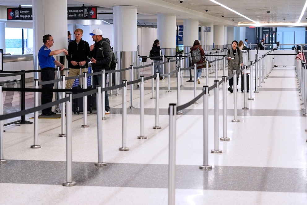 PHOTO: Travel Delays