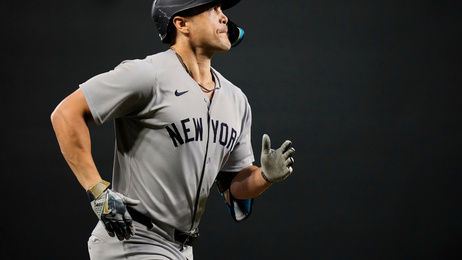 Giancarlo Stanton Hits 450th Home Run in Yankees Win over Orioles
