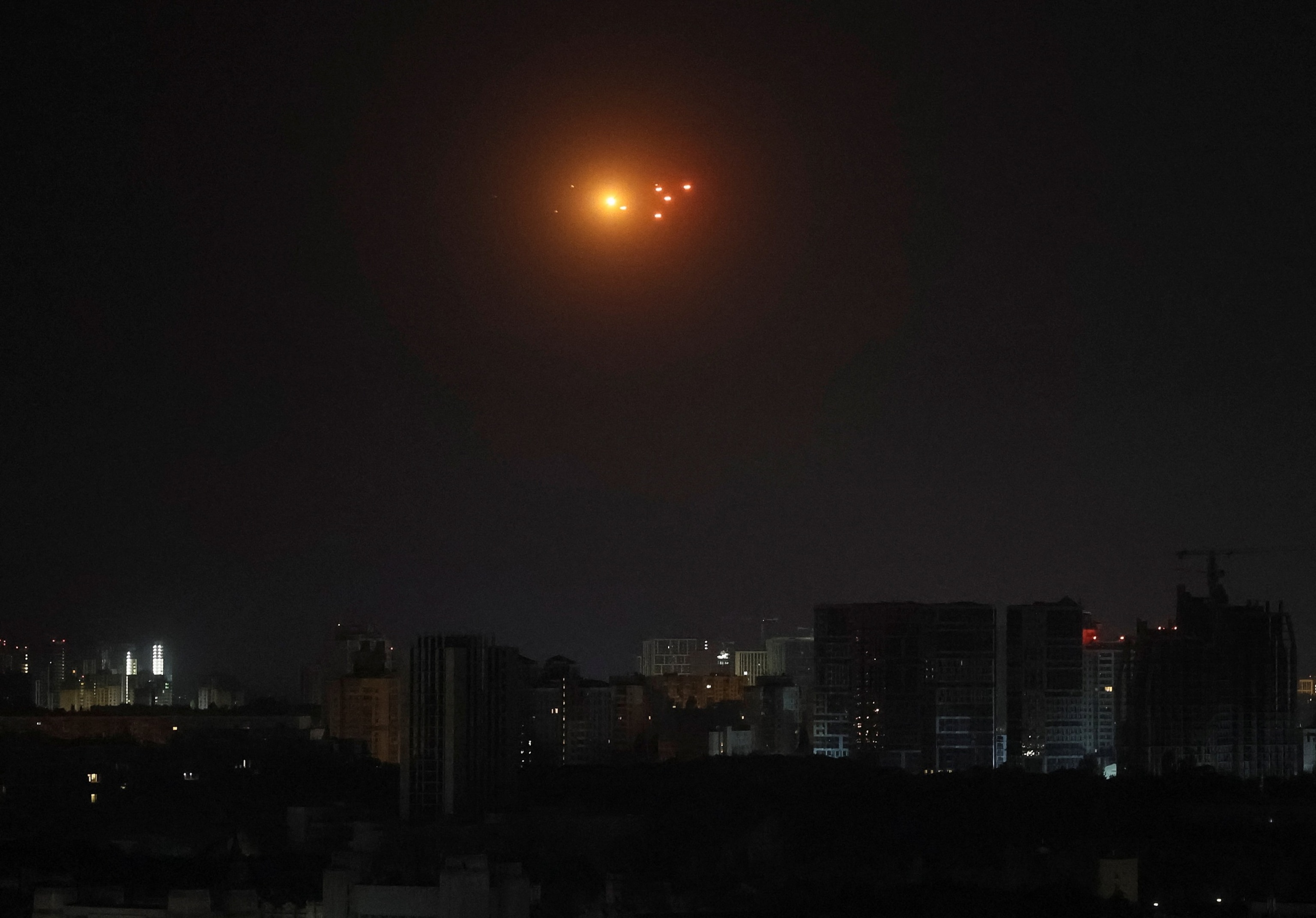 Russia strike Kyiv DB 250821 1755761693418 hpMain