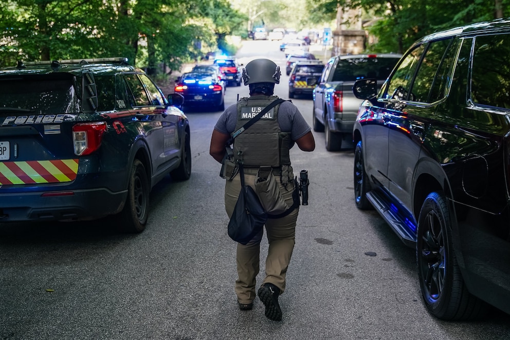 PHOTO: Active Shooter Reported Around Emory University