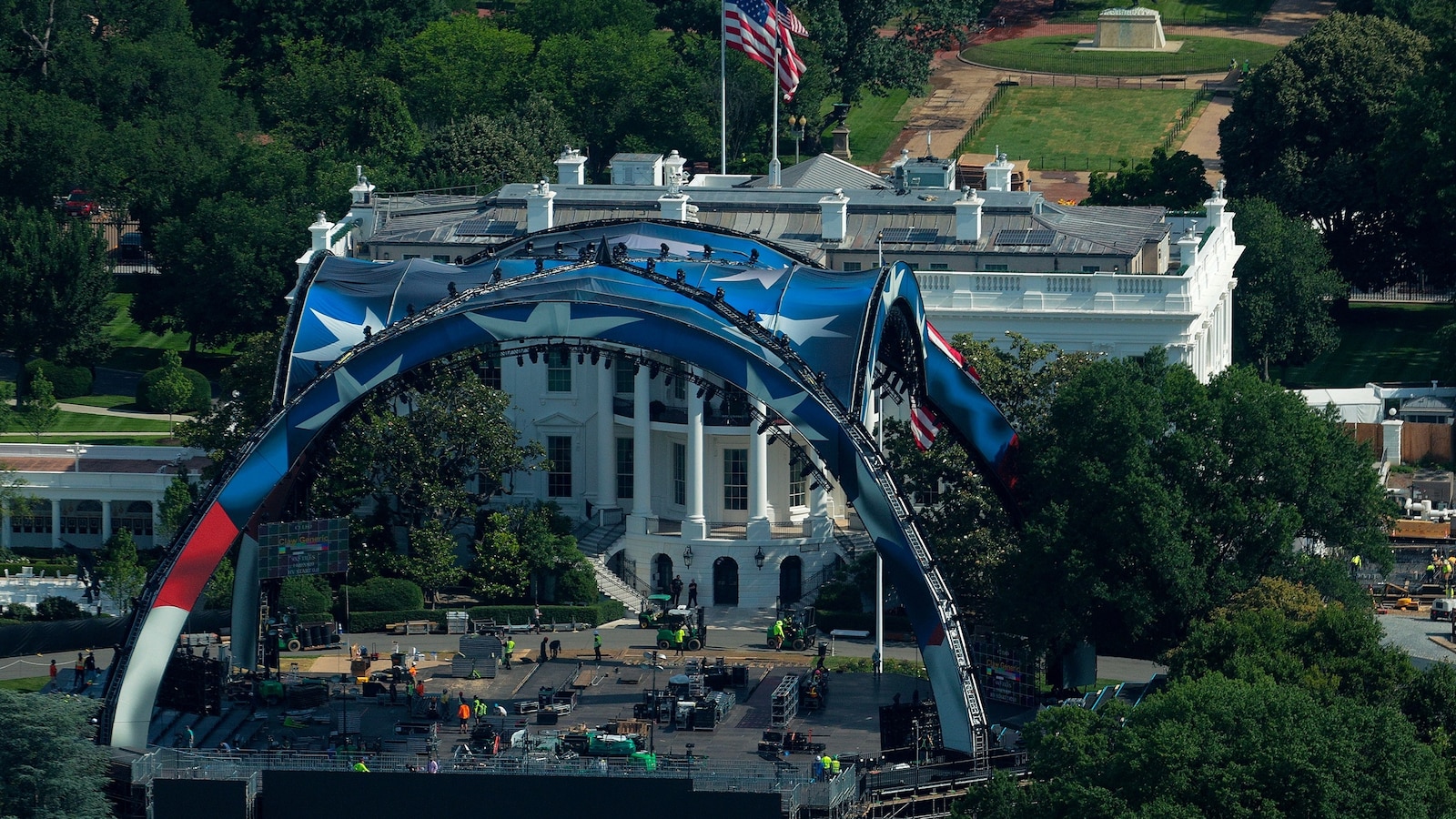 Lawsuit says it seeks to stop 'deeply corrupt' UFC event at White House