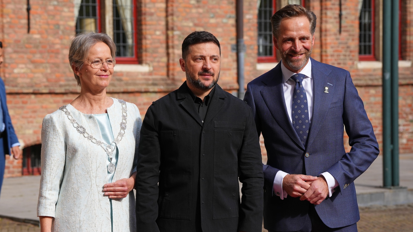 Zelenskyy ontvangt een internationale prijs ter ere van zijn moed en die van Oekraïne