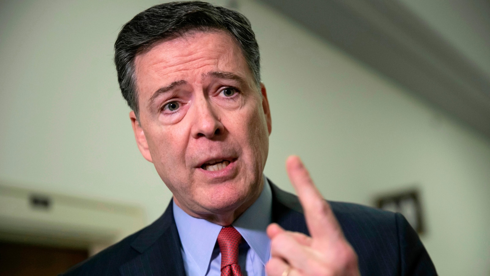  Comey seeks to cancel upcoming court appearance in North Carolina in Trump threat case