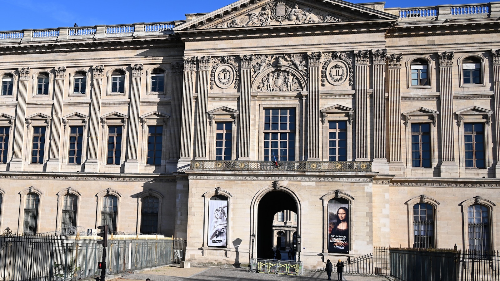 Работниците в музея Лувър гласуваха да стачкуват заради лошите условия