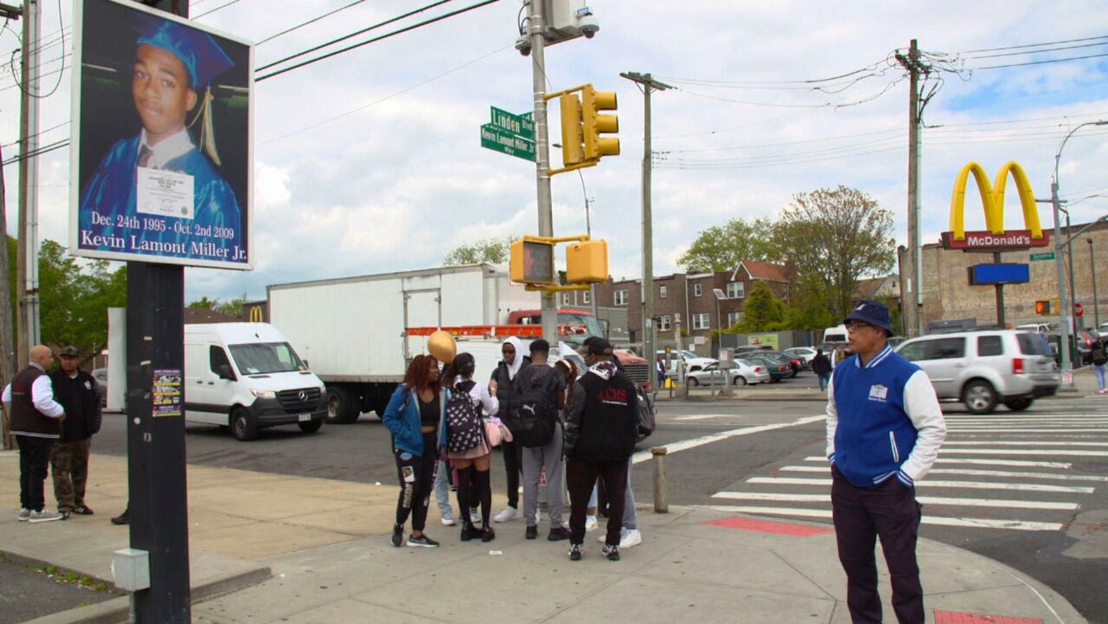 'It takes a village': Community-based 'violence interrupters' de ...